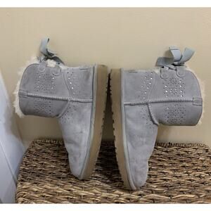 Ugg Women's Gray Bootie Lace Up W/Bow & Shiny Silver Snowflakes sz 8
